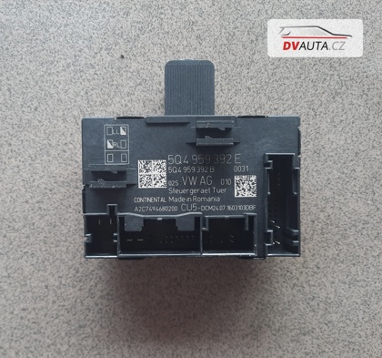 Řídící jednotka PP dveří 5Q4959392E